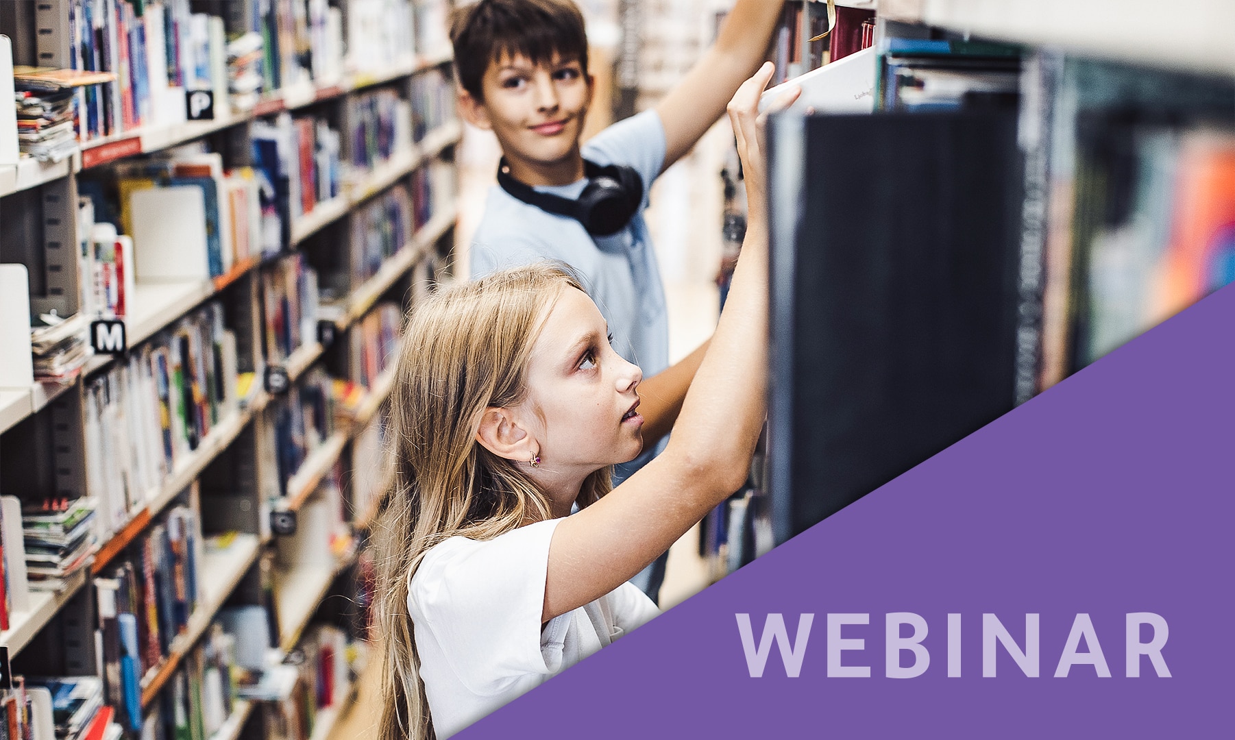 Børn på skolebibliotek