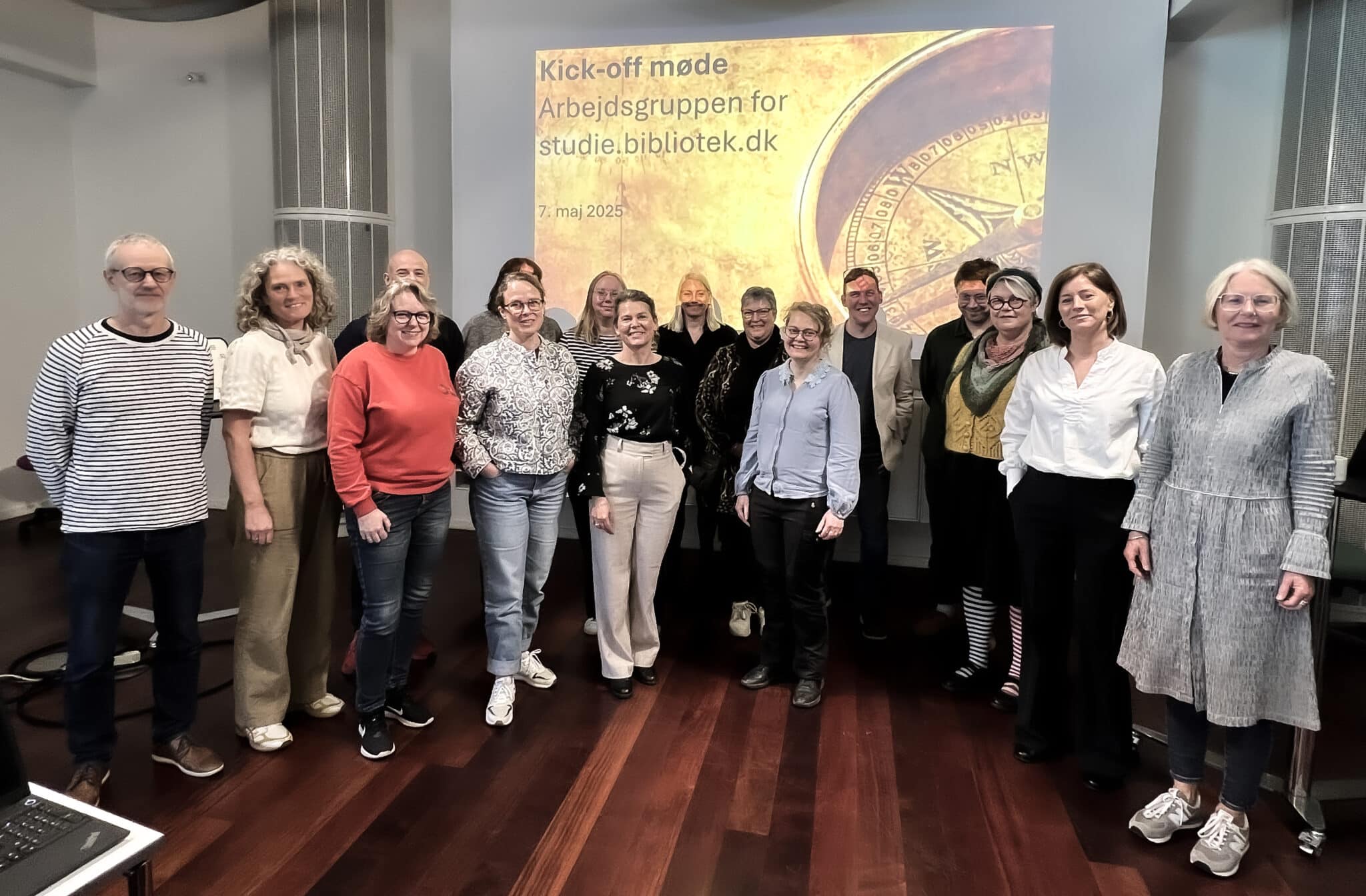 Arbejdsgruppen mødes første gang